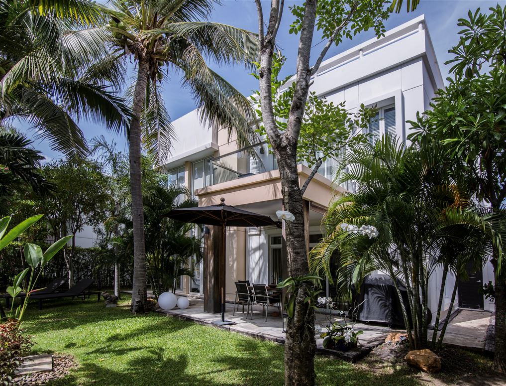 Beach Paradise,Tambon Cha-am,Phetchaburi,Thailand