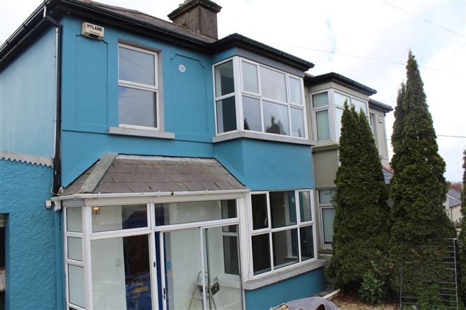 4 St Joseph Drive, Montenotte, Cork City