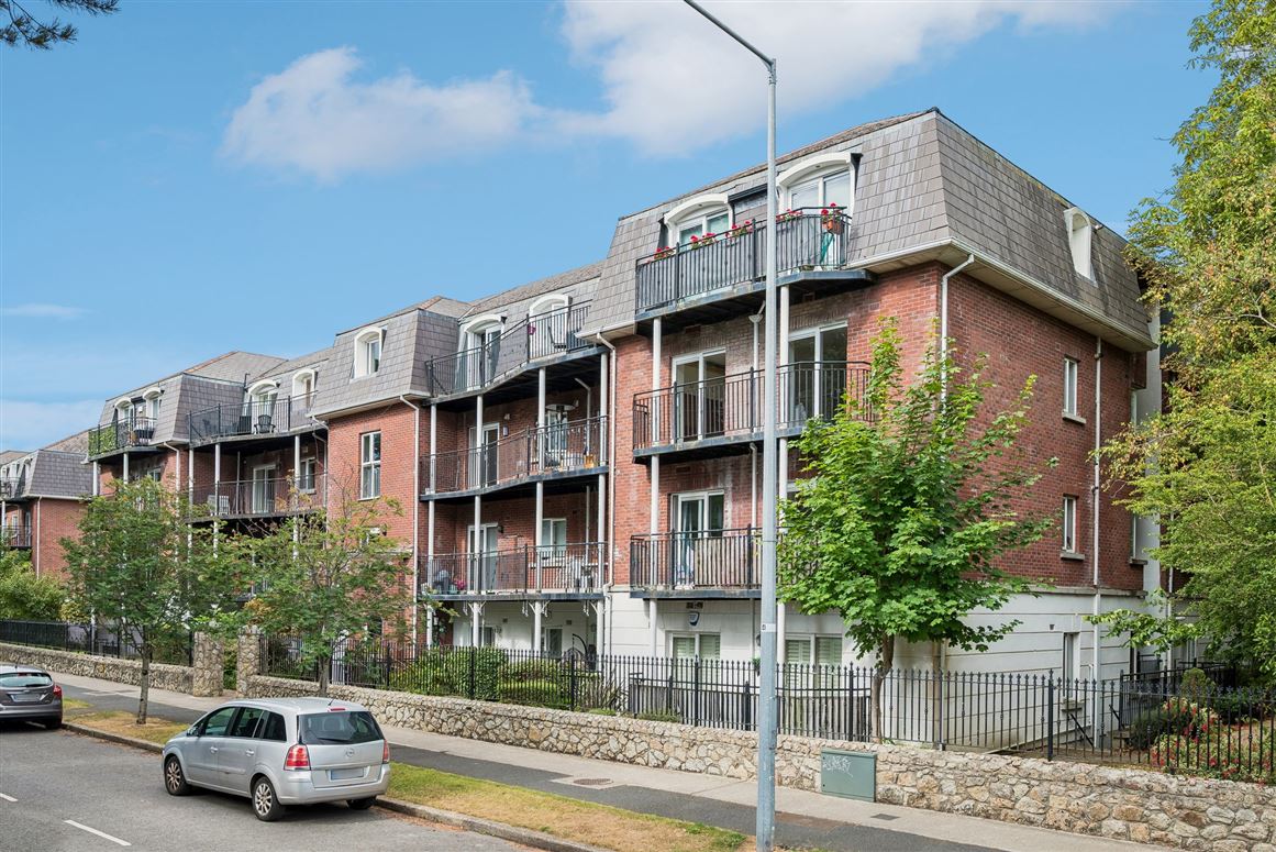 Apartment 143, Westminister, Castle Court, Kilgobbin Wood , Sandyford, Dublin 18