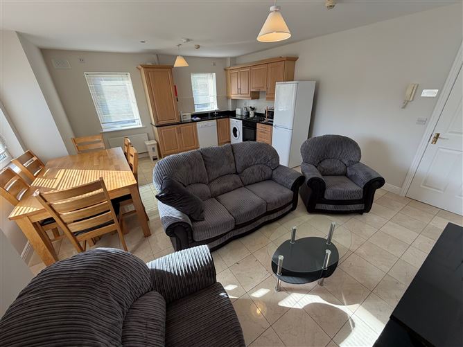 No 23 Inis Chlair, Kildysart Road, Ennis, Clare