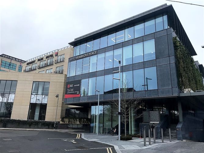 10 Pembroke Place, Ballsbridge, Dublin 4, Ireland