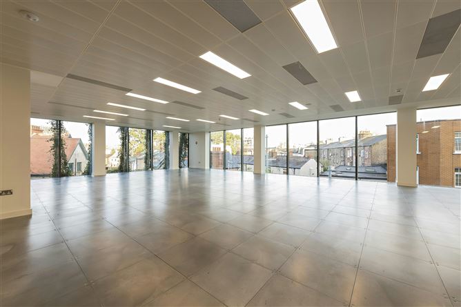 10 Pembroke Place, Ballsbridge, Dublin 4, Ireland