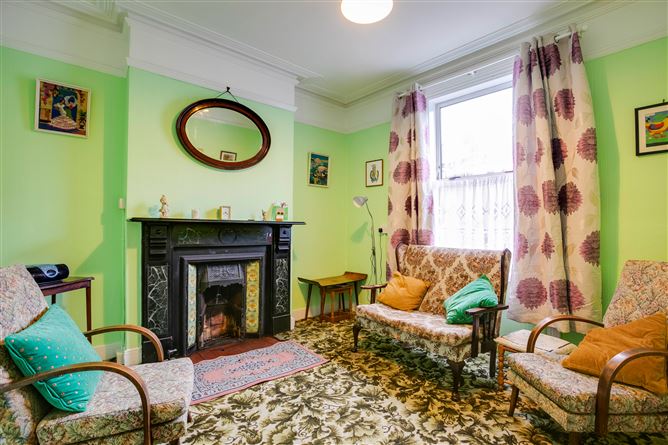 25 Oaklands Terrace, Terenure, Dublin 6