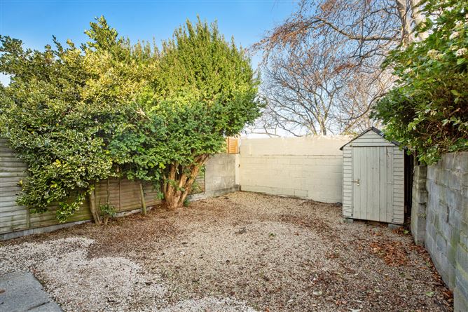 1 Sefton Green, Rochestown Avenue, Dun Laoghaire, Co. Dublin