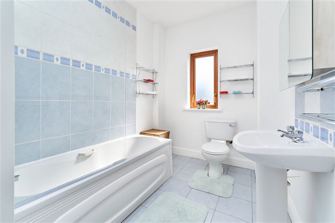 2 Cluain Na Sidhe, Killashee, Longford