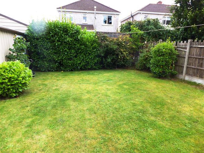 1 The Crescent, Lakepoint Park,, Mullingar, Westmeath Property