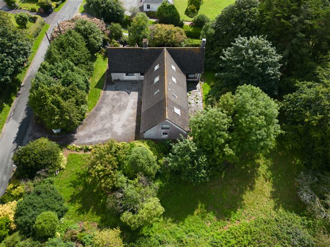 Lyeemun, Windsor Hill, Glounthaune, Cork
