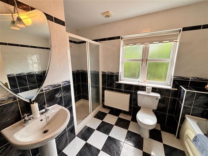 79 Cois Rioga, Caherconlish, County Limerick