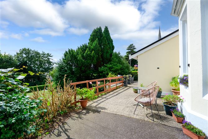 Robin Hill, Lake Road, Cobh, East Cork, Cork
