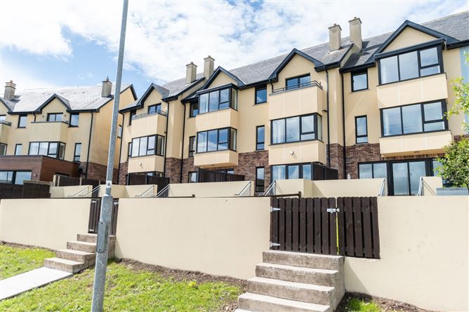 35 The Estuary, Spa Hill, Youghal, Co. Cork.