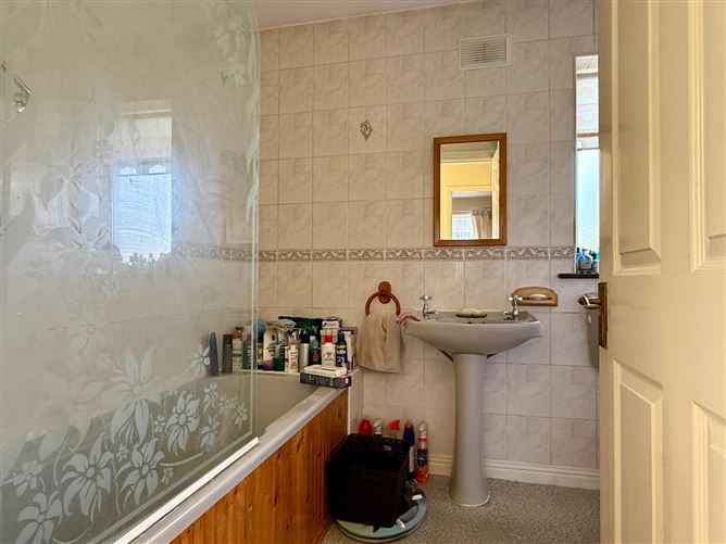 Photo 12 of 20 — 6 Highfields, Whitemill, Wexford Town, Wexford