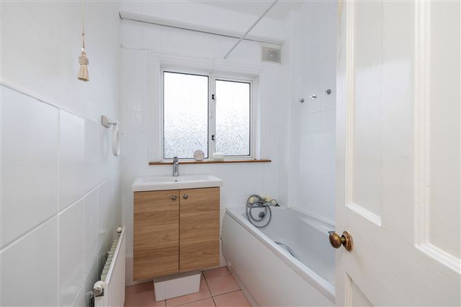 53 CLONTURK PARK, Drumcondra, Dublin 9