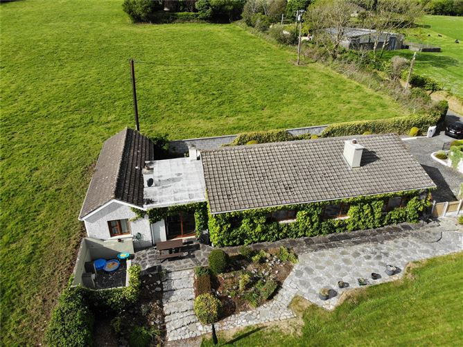 Cloghereen, Ballyroe, Tralee, Co. Kerry