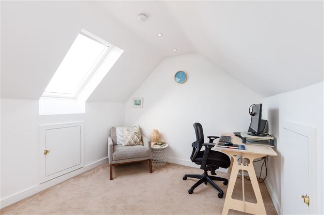 17 The Terrace, Robswall, Malahide, Co. Dublin