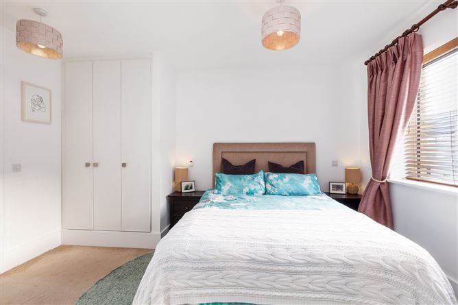 17 The Terrace, Robswall, Malahide, Co. Dublin