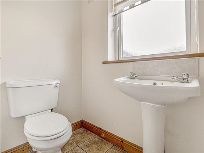 Crossneen Manor, 127 Leighlin Road, Carlow