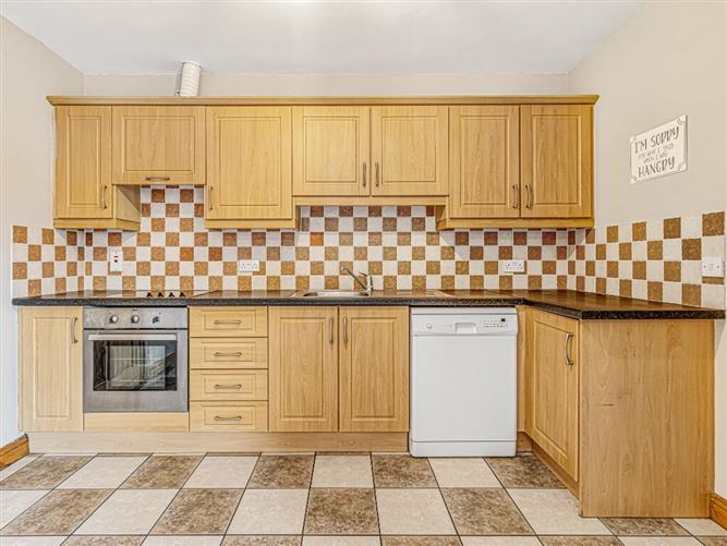 Crossneen Manor, 127 Leighlin Road, Carlow