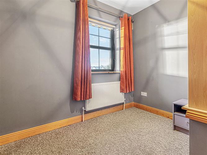 Crossneen Manor, 127 Leighlin Road, Carlow