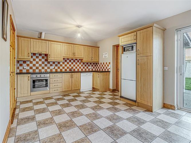 Crossneen Manor, 127 Leighlin Road, Carlow