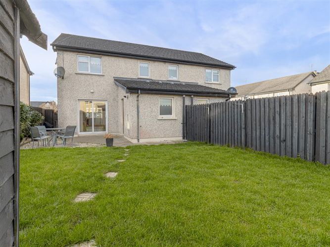 Crossneen Manor, 127 Leighlin Road, Carlow