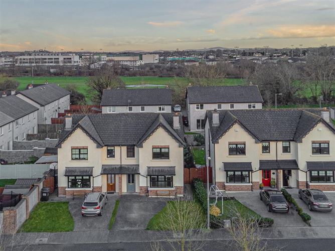 Crossneen Manor, 127 Leighlin Road, Carlow