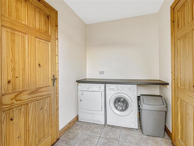 Crossneen Manor, 127 Leighlin Road, Carlow