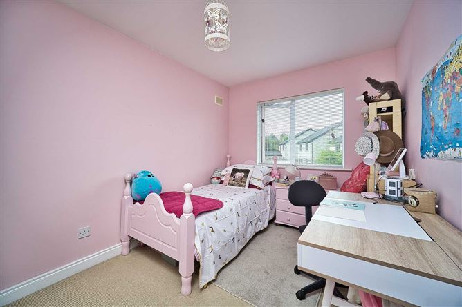 3 The Green, Earls Court, Kill, County Kildare