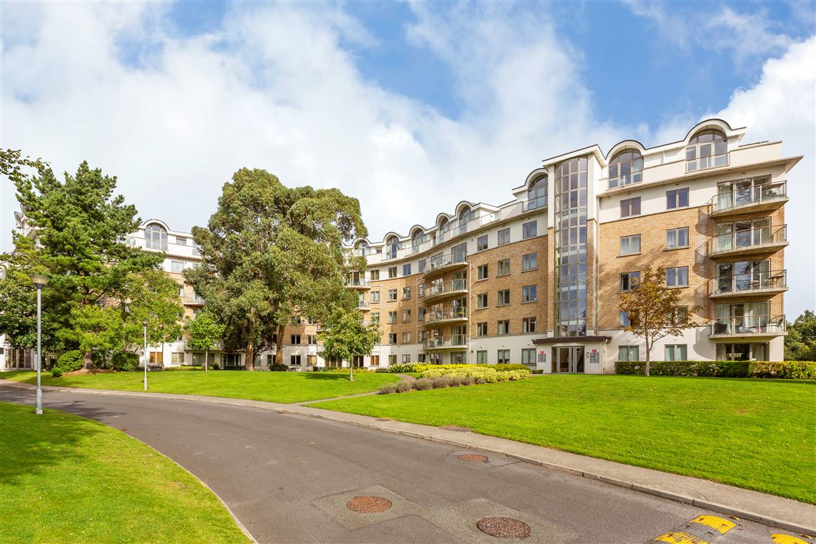 33 The Holly, Rockfield , Dundrum, Dublin 16