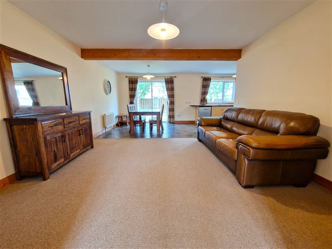 7 Knoxville Manor, Charlestown, Co. Mayo