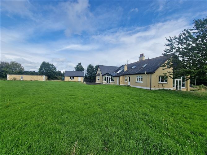 Roxholme House, Clounty, Scarriff, Co. Clare