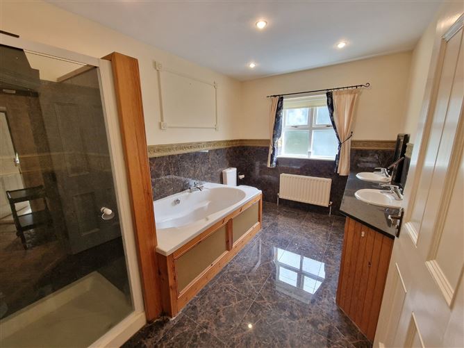 Roxholme House, Clounty, Scarriff, Co. Clare