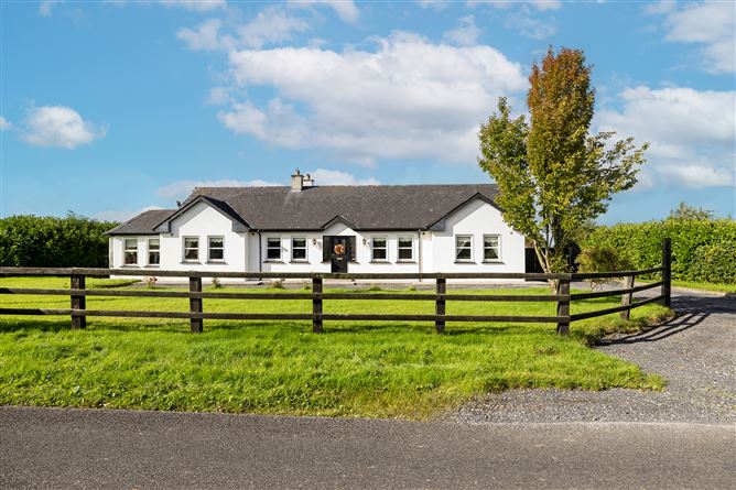 Photo 1 of 21 — Edmondstown, Killucan, Westmeath
