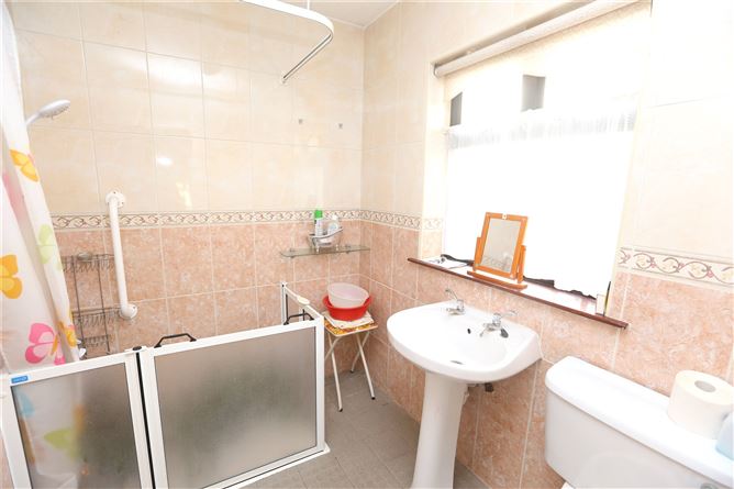35 Pearse Park, Drogheda, Co. Louth