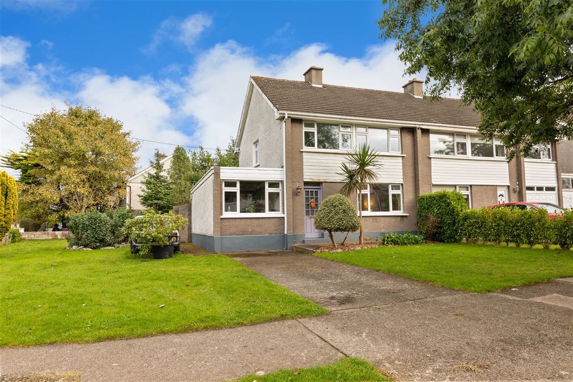 1 Lakelands Grove, Stillorgan, County Dublin