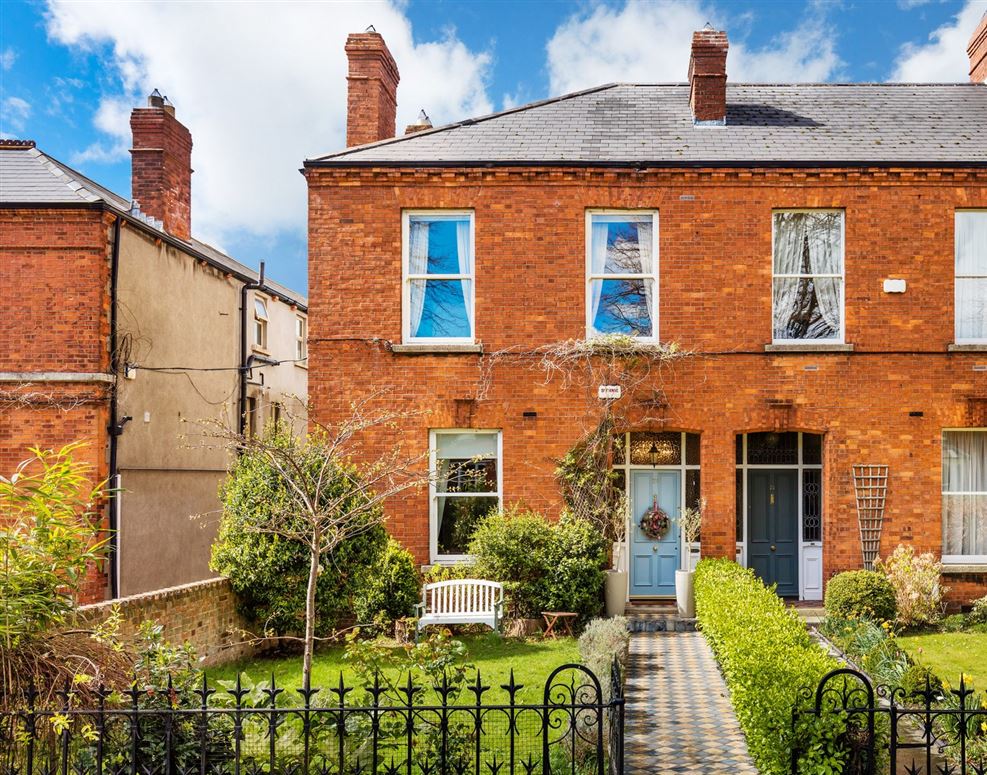 27 St Lawrence Road , Clontarf,   Dublin 3