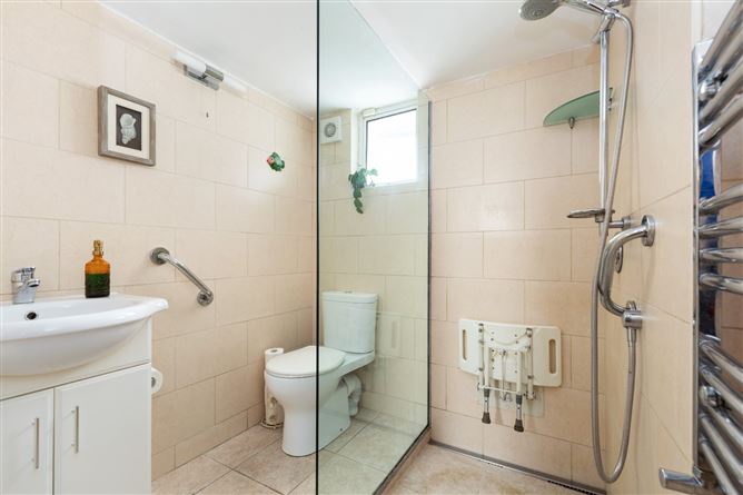 41 McCabe Villas, Booterstown, Co. Dublin