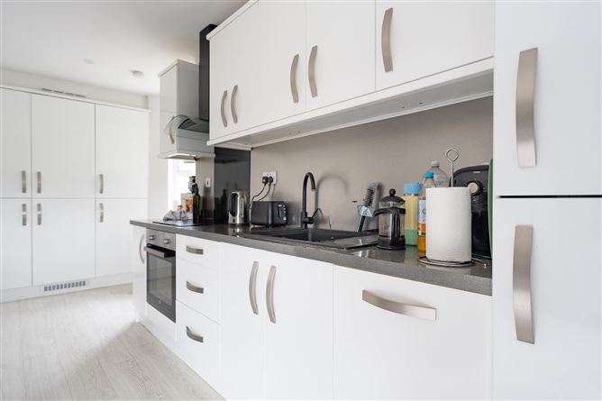100 Frenchpark, Oranmore, Galway