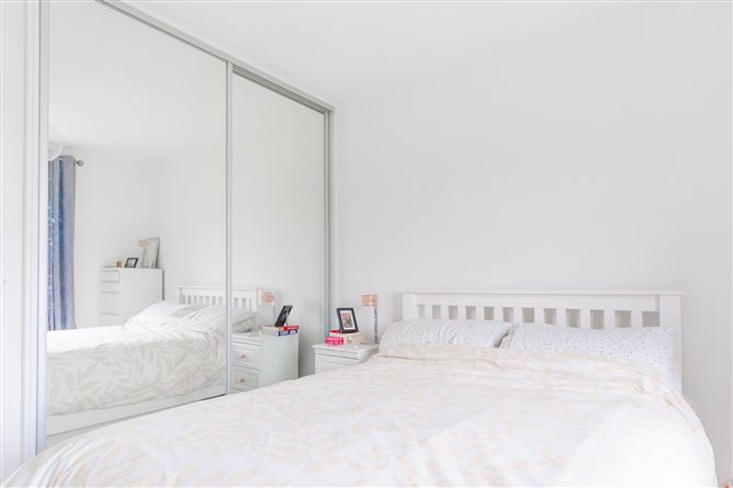100 Frenchpark, Oranmore, Galway