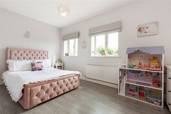 https://photos-a.propertyimages.ie/media/8/5/1/5002158/d410187e-35b3-49d0-9aef-fbcce894d519_l.jpg