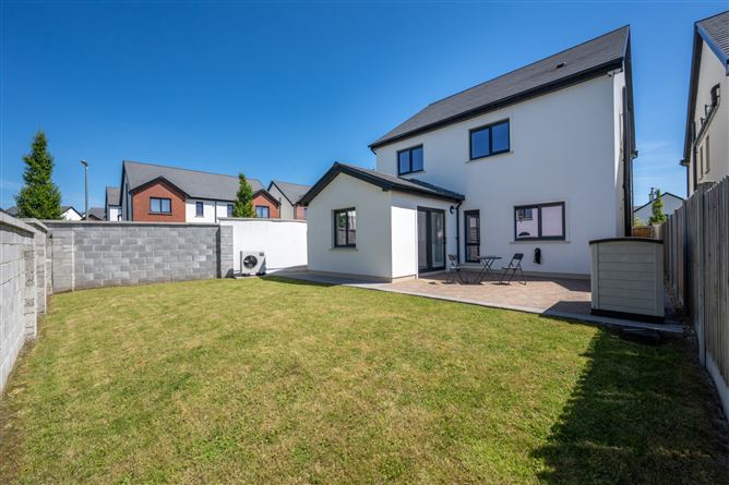 Photo 36 of 41 — 20 The Square, Heathfield, Ballincollig, Cork