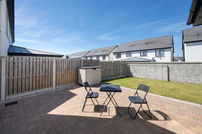 Photo 35 of 41 — 20 The Square, Heathfield, Ballincollig, Cork