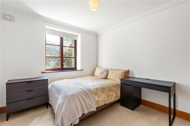 Photo 6 of 8 — Apt 2 Oaklands Court, Claremont Road, Sandymount, Dublin 4