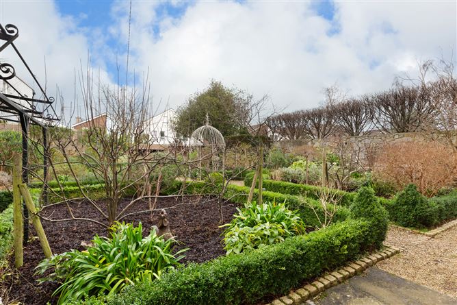 Eglinton House, Eglinton Park, Dun Laoghaire, Co. Dublin
