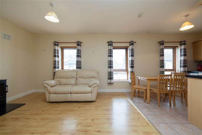 Photo 6 of 18 — Apt 2 Castle Yard, Enniscorthy, County Wexford