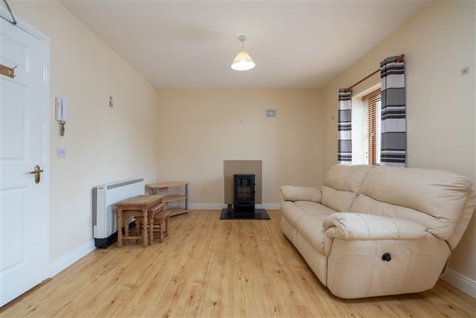 Photo 8 of 18 — Apt 2 Castle Yard, Enniscorthy, County Wexford