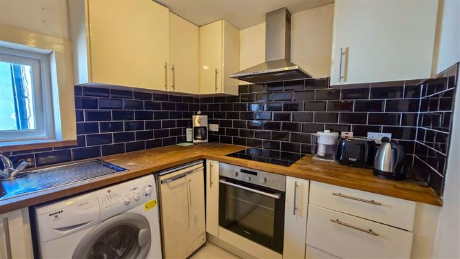  2 Eglinton Terrace, Friar Street  Youghal  Cork, Youghal, Cork