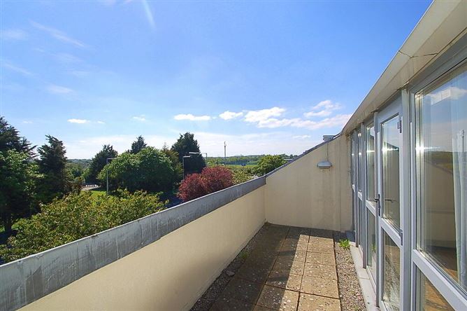 16 Louisa Park, Leixlip, Kildare