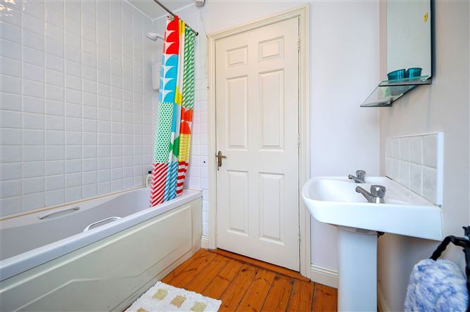 27 The Brambles, Castlepark, Mallow, Co. Cork.