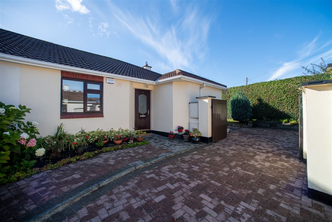 7 Brookfield Avenue, Meath Road, Bray, Wicklow H J Byrne 4648358