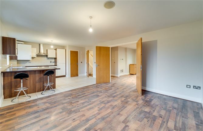 24 Paddocks Place, Lucan, Dublin